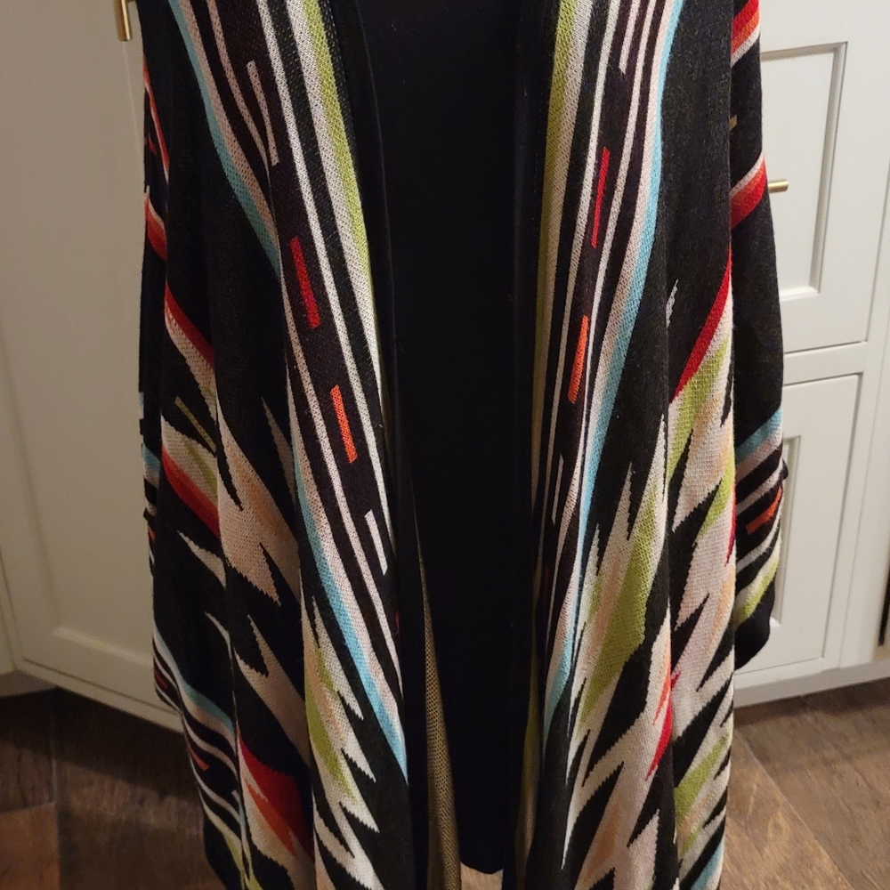 Rancho Estancia draping sweater. Southwestern design. Aztec look.